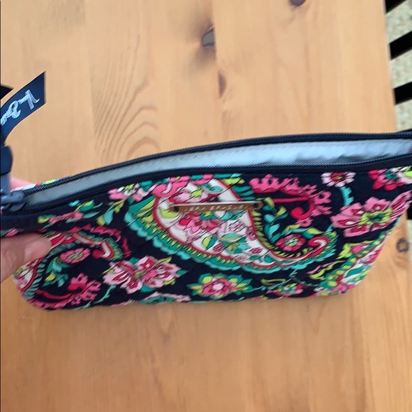 HOST PICK 🎉🎉🎉❤️ 3 Vera Bradley bags - Picture 3 of 5